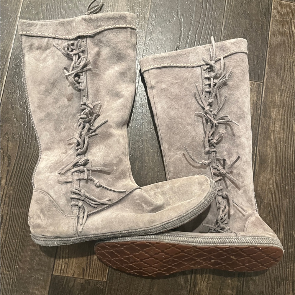UGG Mammoth Moccasin tall fringe boots in gray suede women’s 11
